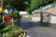Crestwood Manor