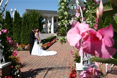 East Wind Caterers Inn & Spa