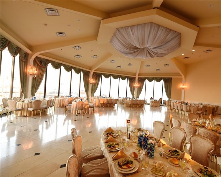 Chateau La Mer Waterfront Venue in Lindenhurst NY